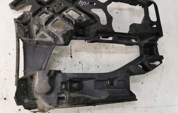 Volkswagen Golf VII Front bumper mounting bracket 5G0807724F