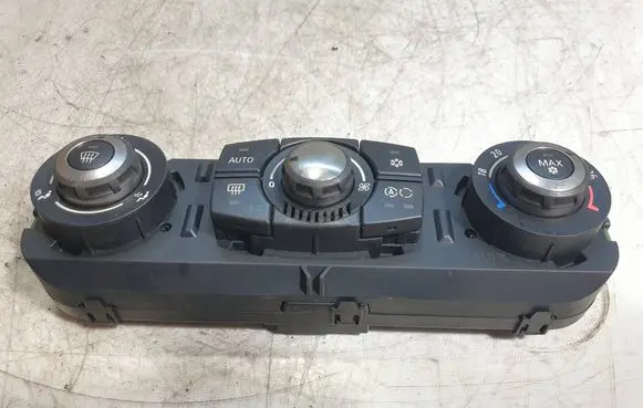 BMW Z4 E85 E86 Climate control unit 6977673 64116977673 362601