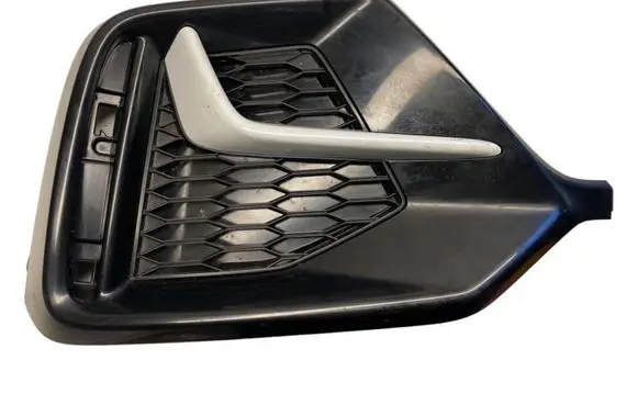 Honda Civic X Rear bumper corner part panel trim 71508TGG