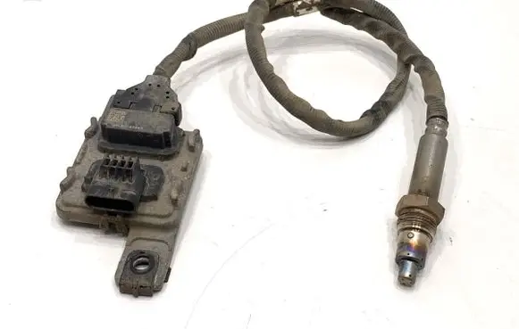 Volkswagen PASSAT B8 Lambda probe sensor 04L907805ES