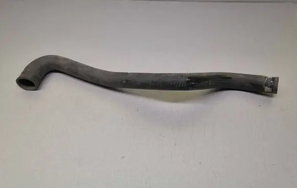 Coolant pipe/hose