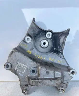 Opel Zafira B Engine mounting bracket 55210531 B813