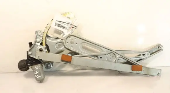 Toyota Auris 150 Front window lifting mechanism without motor 973582-100