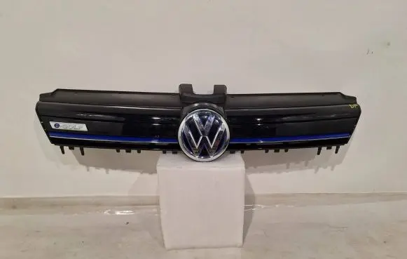 Volkswagen e-Golf Front grill 5GE853655C