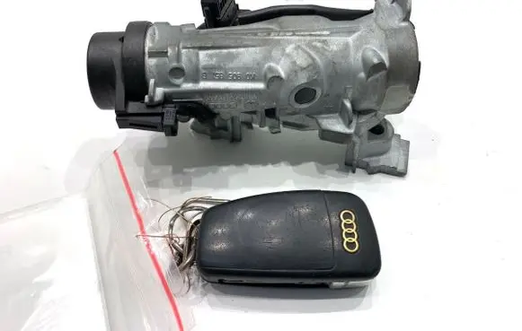 Audi A3 S3 8P Ignition lock 1K0905851B
