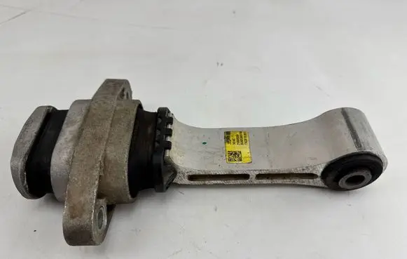 Hyundai Tucson IV NX4 Engine mount bracket 21950R5200