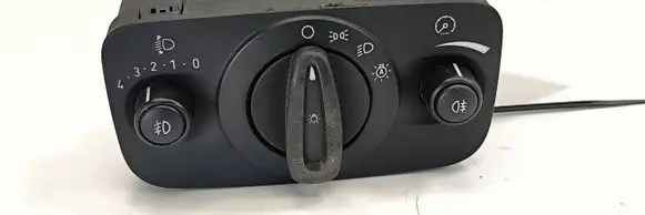Ford C-MAX II Light switch AV6T-13A024-CA