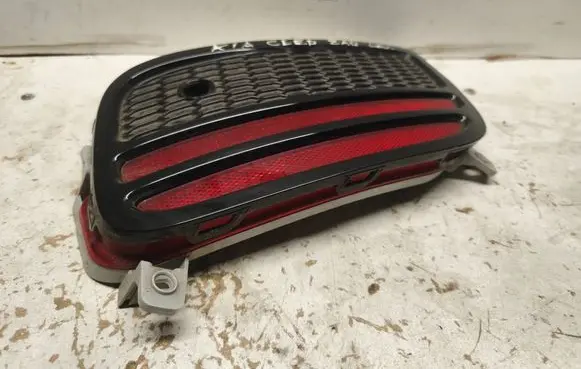 KIA Ceed Quarter panel pressure vent 86661A2610 A286662610 92405A2010