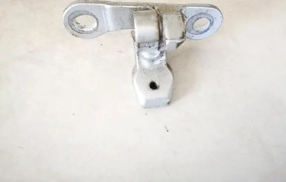 Opel Signum Rear door lower hinge