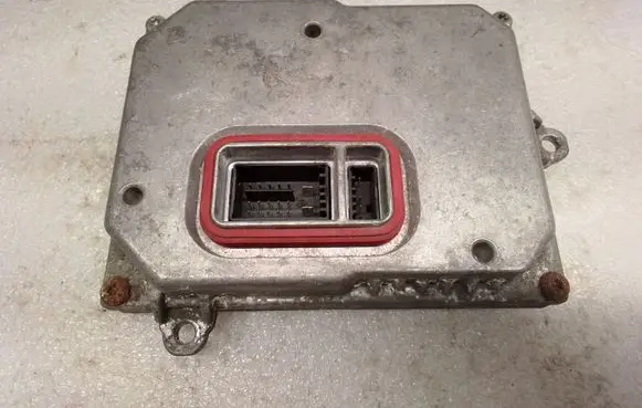 Audi A4 S4 B7 8E 8H Headlight ballast module Xenon 1307329115