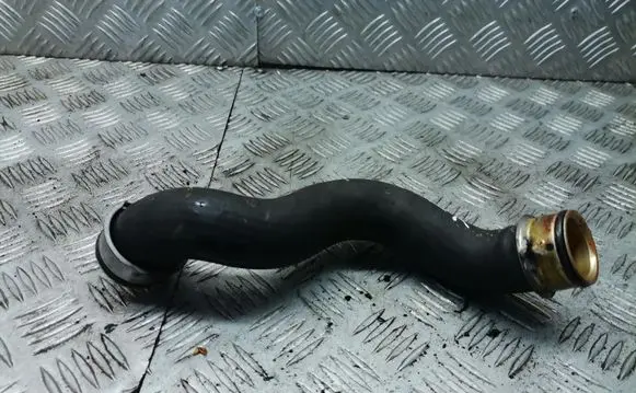 Mercedes-Benz E W212 Engine coolant pipe/hose a2045011682