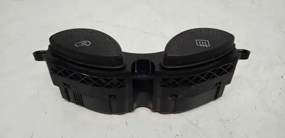 Ford Focus Windscreen/window heater switch