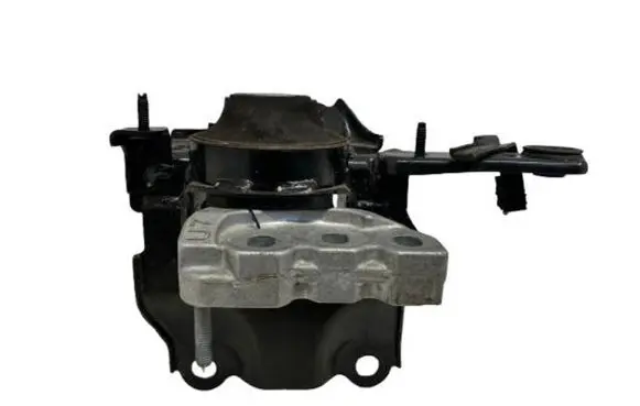 Engine mount vacuum valve
