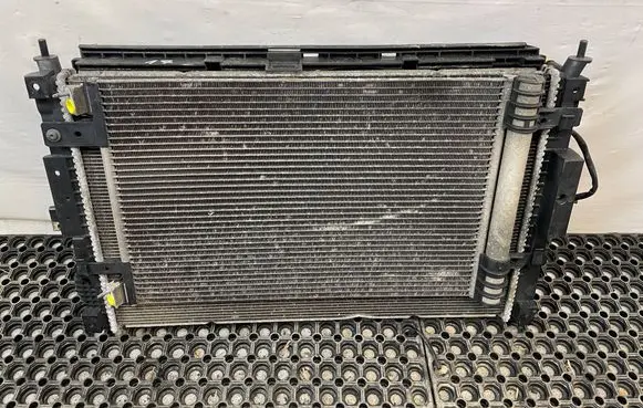 Citroen Jumpy Radiator set 9816746580 9675747980 9806313880