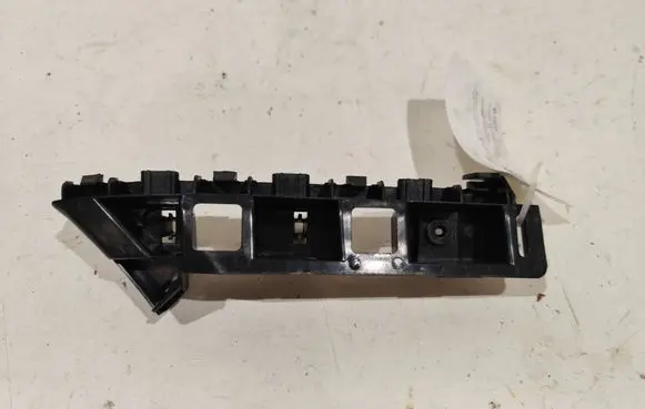Volkswagen Golf VII Front bumper mounting bracket 560807184A 5G0807184A