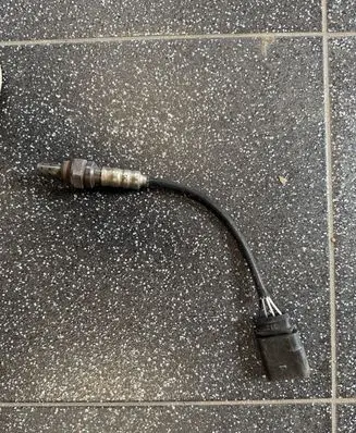 Volkswagen PASSAT B6 Lambda probe sensor 03C906262