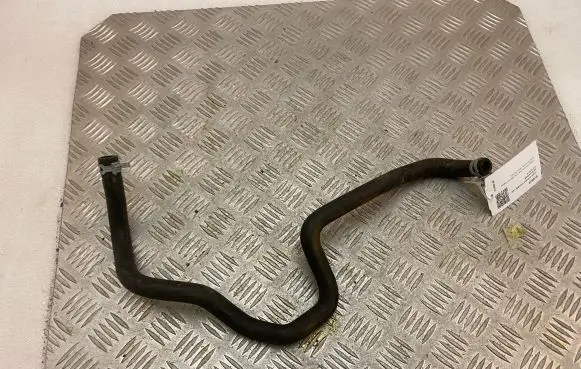 Volvo XC90 Engine coolant pipe/hose 31338302