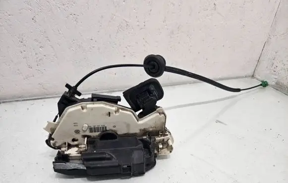 Seat Leon (5F) Front door lock 5K1837015E