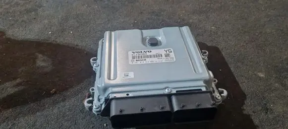 Volvo V60 Engine control unit/module 31336983