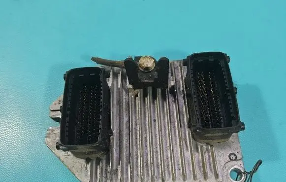Opel Vectra C Engine control unit/module ECU 09179499 IMPRK1562345