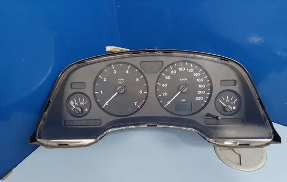 Opel Zafira A Speedometer (instrument cluster) 24419563HY 110080069005