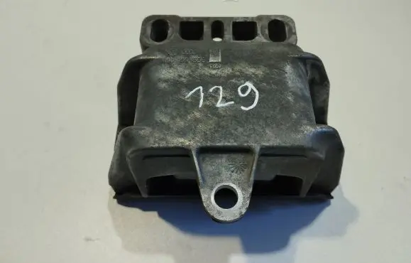 Volkswagen Golf IV Engine mount bracket 1J0199555