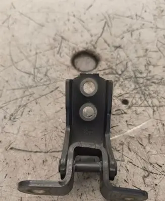 Toyota C-HR II Front door upper hinge ES03