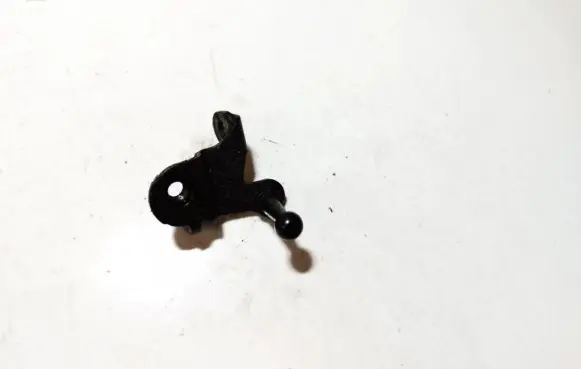 Nissan Qashqai Engine mounting bracket