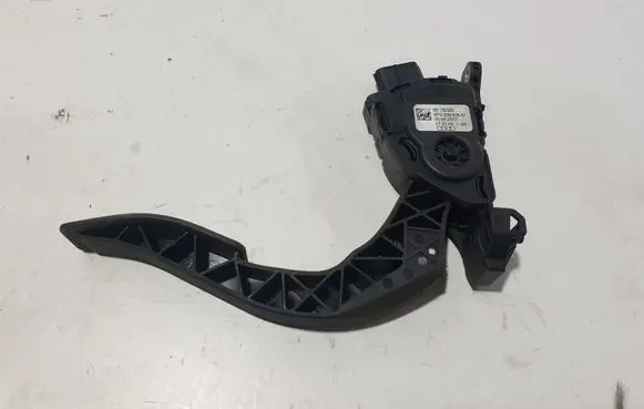 Audi A6 S6 C6 4F Accelerator throttle pedal 8K1723523