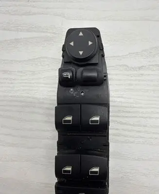 BMW 5 F10 F11 Electric window control switch 9179913 ME064100161