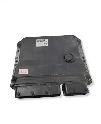 Lexus IS 220D-250-350 Engine control unit/module 8966153700 1758007704