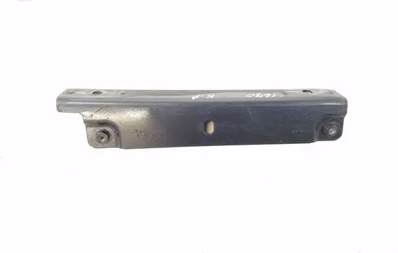 Mercedes-Benz SLK R172 Fender mounting bracket A1728800714