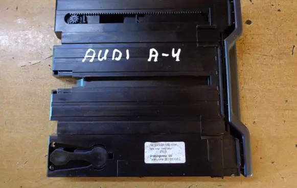 Audi A4 S4 B7 8E 8H Cup holder 8E0885995C