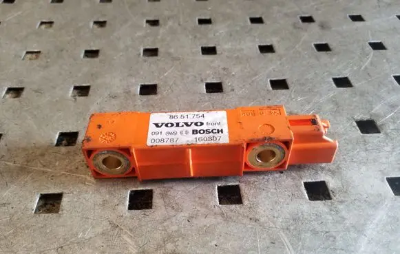 Volvo XC90 Airbag deployment crash/impact sensor 8651754