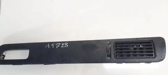 Chevrolet Tacuma Dash center air vent grill 96272821