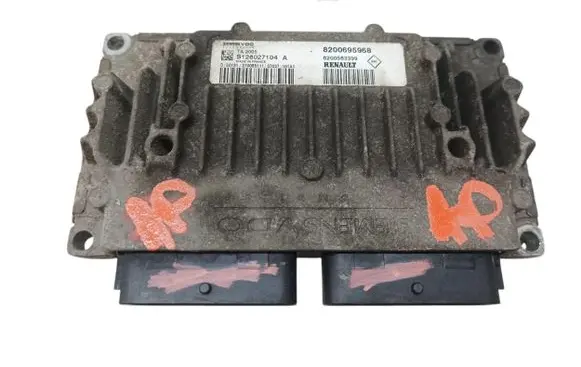 Renault Scenic II - Grand scenic II Engine control unit/module 8200695968
