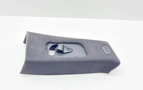 Maserati Ghibli (B) pillar trim (top) 06700890780