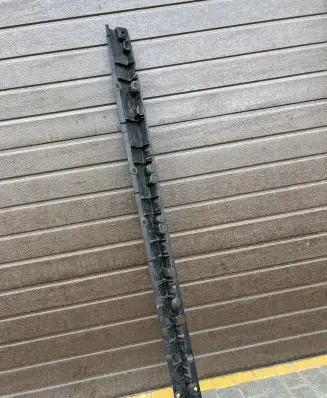 BMW X5M E70 Sill supporting ledge 51777207195 D9806