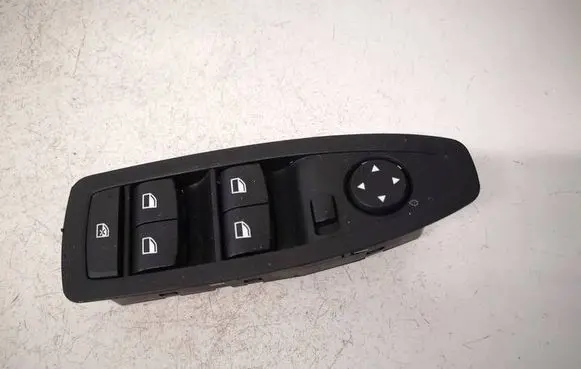 BMW 1 F20 F21 Electric window control switch 920811003