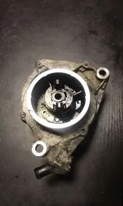 BMW 5 E39 Vacuum pump 72832710