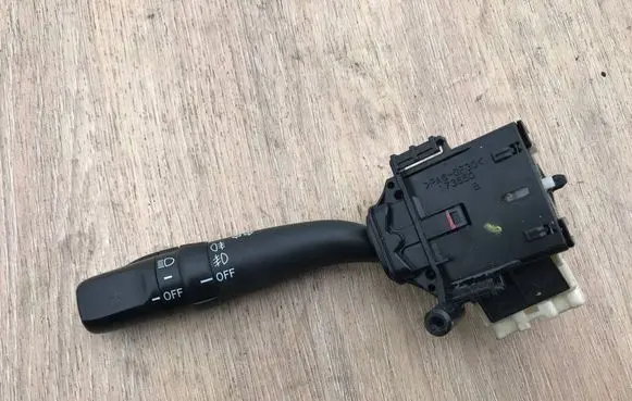 Toyota Corolla Verso AR10 Indicator stalk 173650