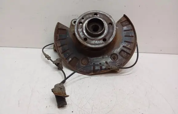 Mercedes-Benz Vito Viano W639 Front wheel hub