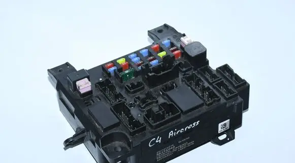Citroen C4 Aircross Fuse module 8637A644