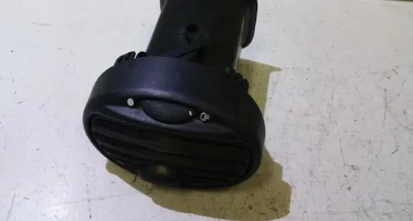 Ford Focus Dash center air vent grill 98ab19893bjw