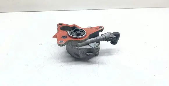 Nissan Qashqai+2 Vacuum pump 8200796080