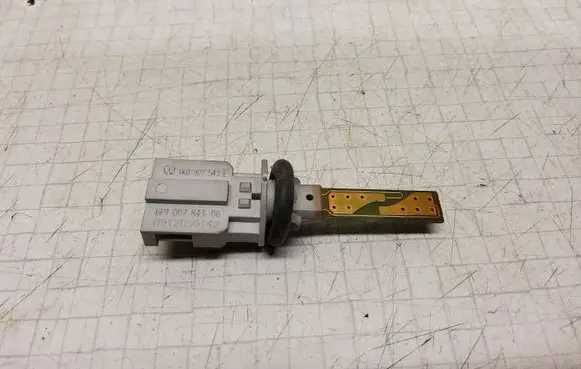 Volkswagen PASSAT B6 Interior temperature sensor 1K0907543E