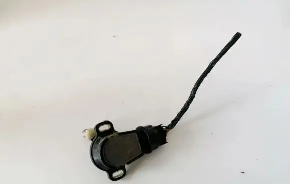 Toyota Avensis Verso Accelerator throttle pedal