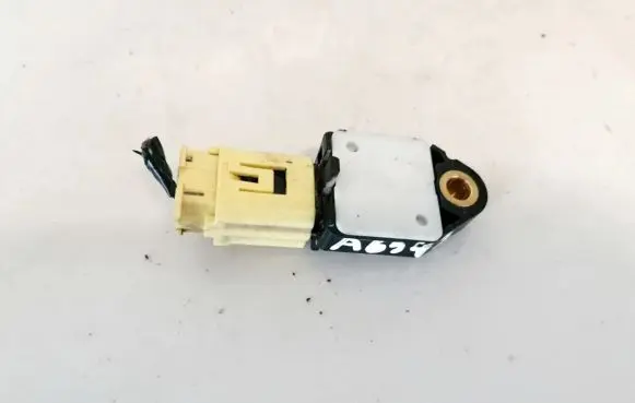 Toyota Yaris Airbag deployment crash/impact sensor 898310d010 89831-0d010
