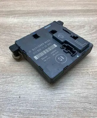 Mercedes-Benz E W211 Door control unit/module 2118201526 356805