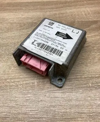 Opel Omega B1 Airbag control unit/module 90492467 5WK4110